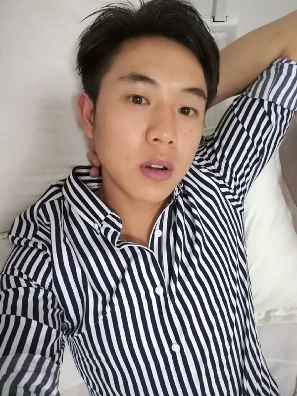 小雷的第二张照片--黔西认干亲服务网