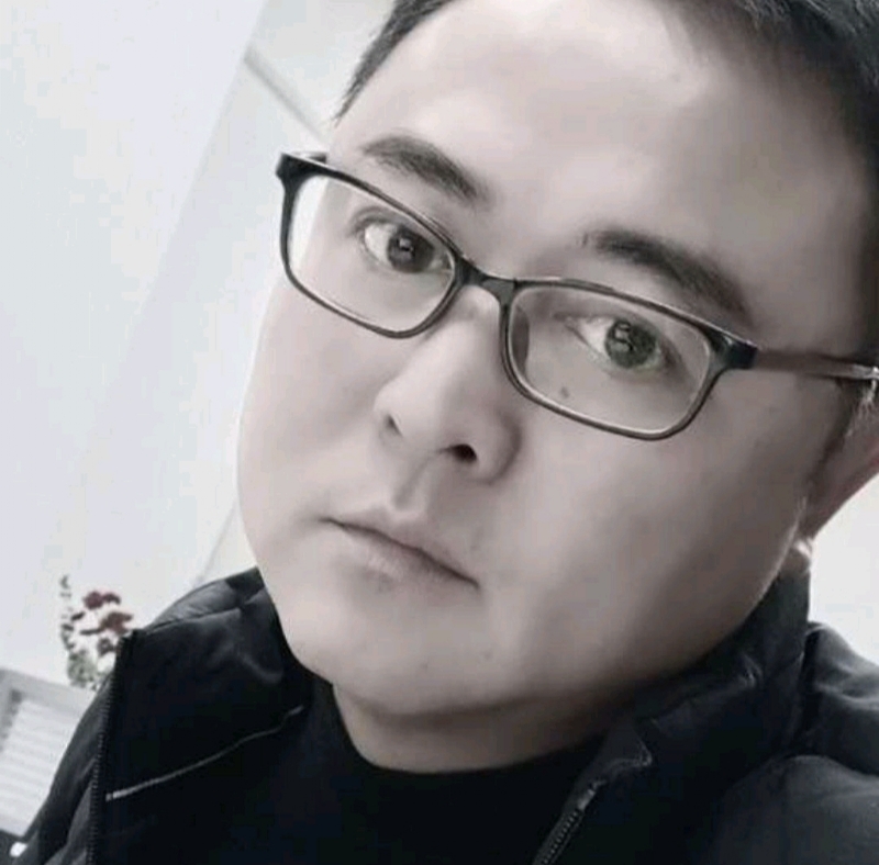 小石头的第一张照片--黔西认干亲服务网